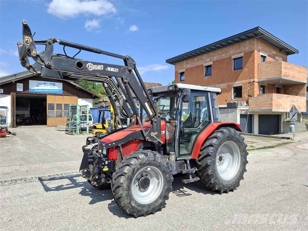 Massey Ferguson MF4235-4 LP Traktori