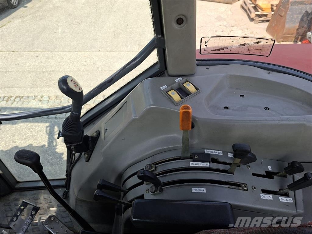Massey Ferguson MF4235-4 LP Traktori