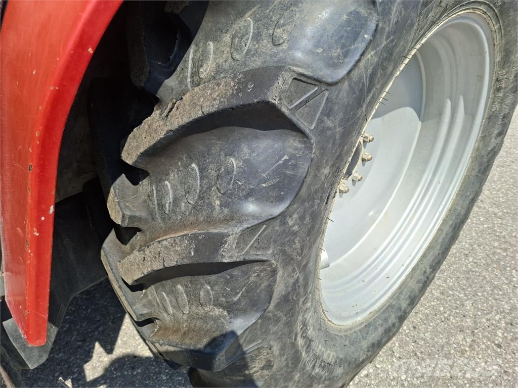 Massey Ferguson MF4235-4 LP Traktori