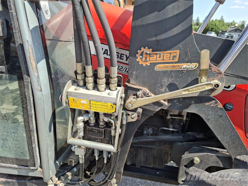Massey Ferguson MF4235-4 LP Traktori