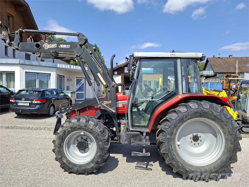 Massey Ferguson MF4235-4 LP Traktori