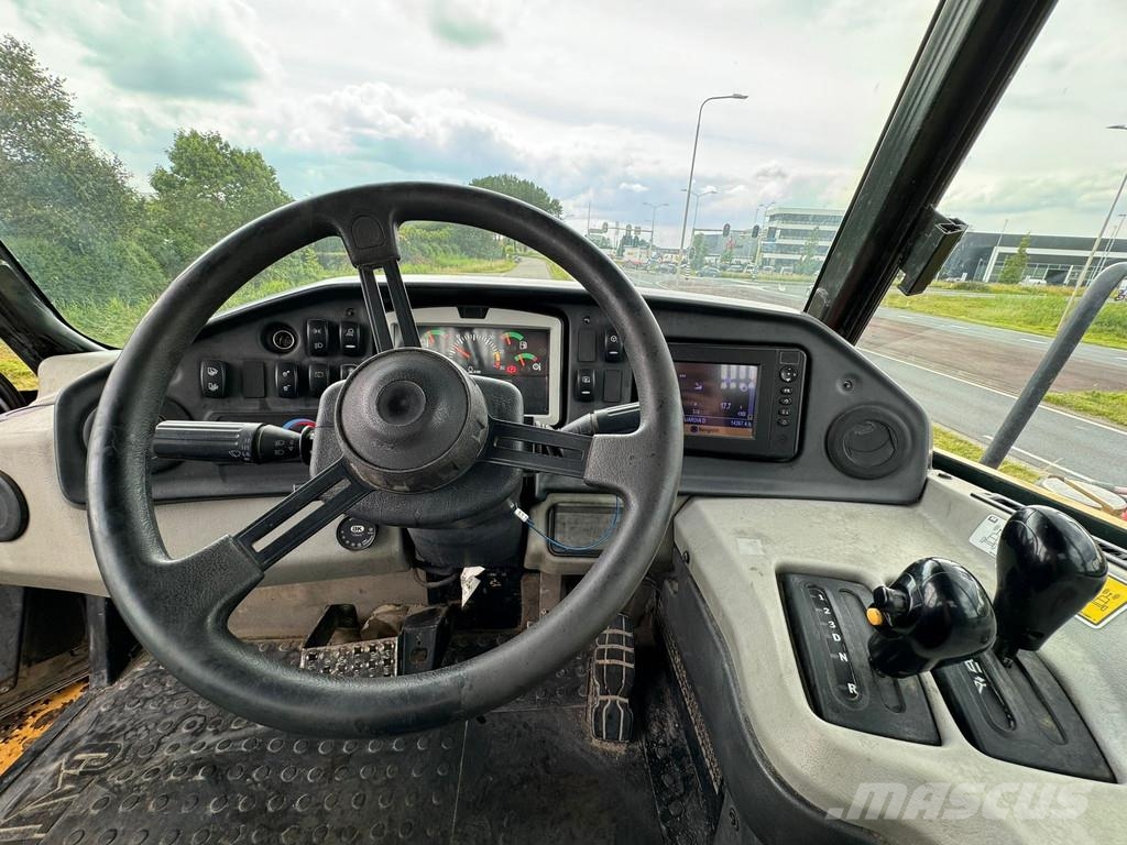 CAT 740B Articulated Haulers