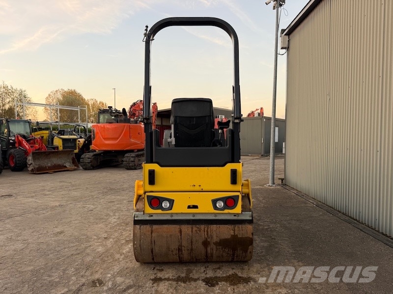 Bomag BW 120 AD-5 مداحل ثنائية الاسطوانة