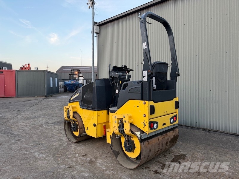 Bomag BW 120 AD-5 مداحل ثنائية الاسطوانة