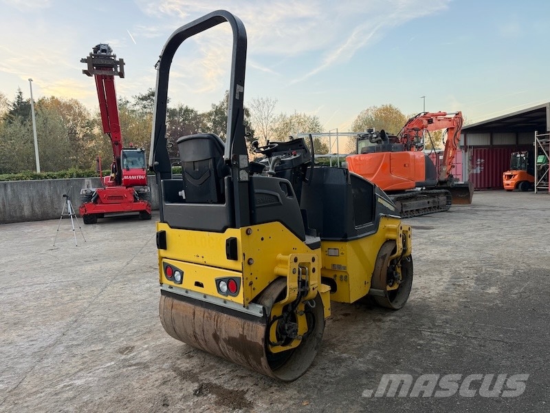 Bomag BW 120 AD-5 مداحل ثنائية الاسطوانة
