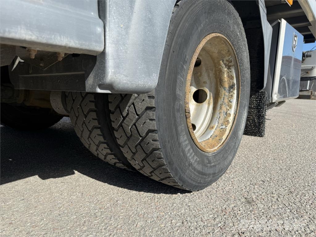 Mercedes-Benz Atego 916 Camiones con caja de remolque