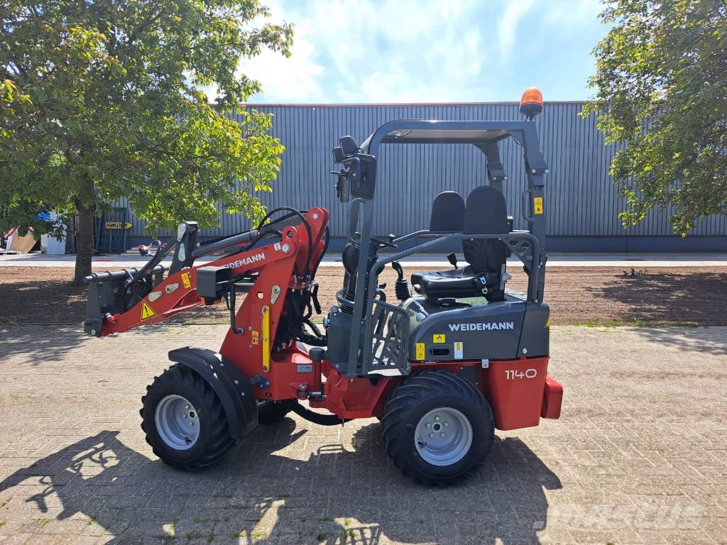Weidemann 1140 لوادر صغيرة