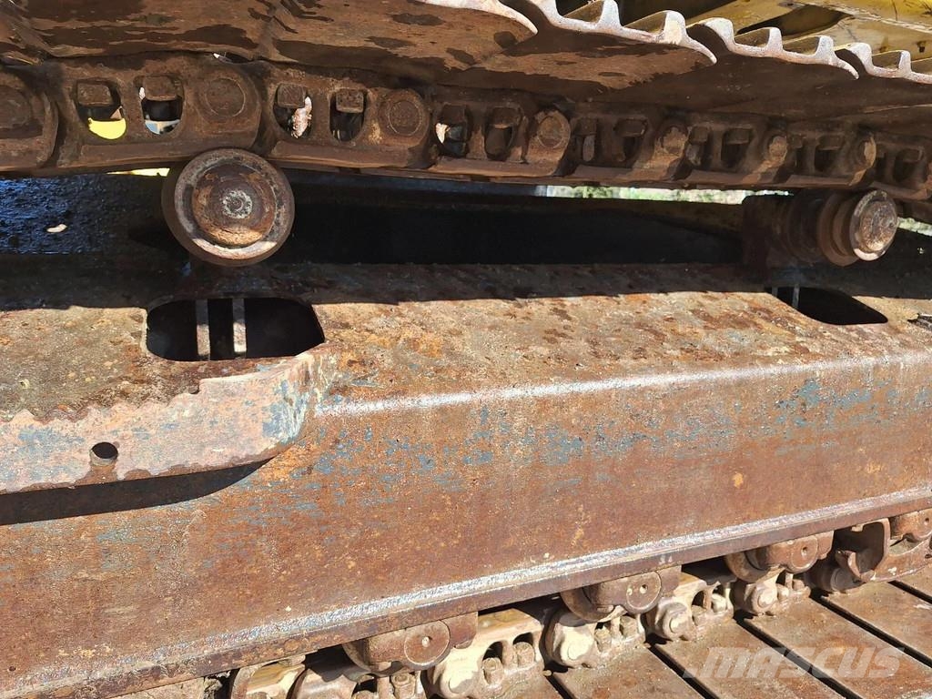 Komatsu PC210LC-8 履带挖掘机