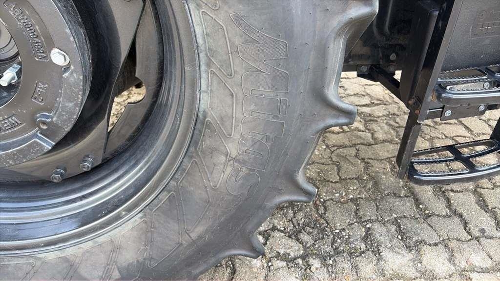 Valtra A115MH الجرارات