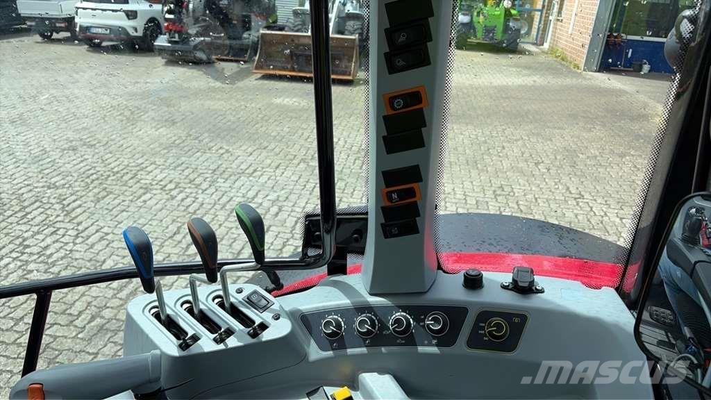 Valtra A115MH الجرارات