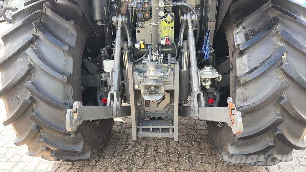 Valtra A115MH الجرارات