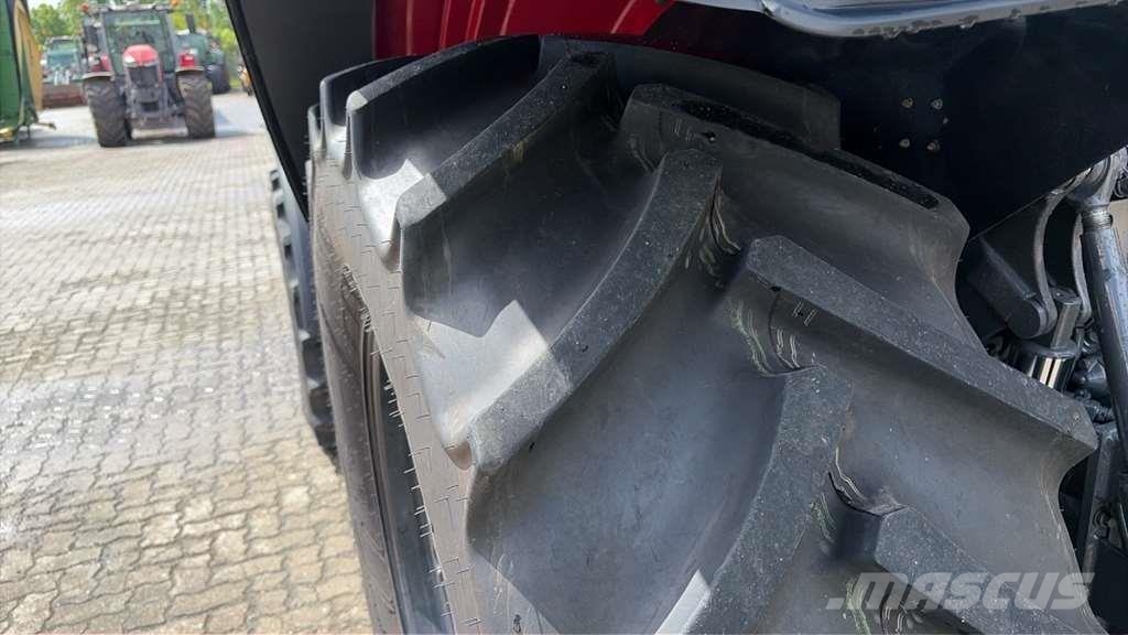 Valtra A115MH الجرارات
