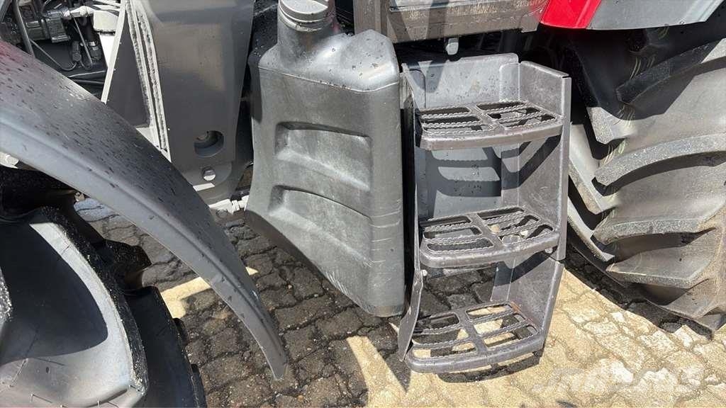 Valtra A115MH الجرارات
