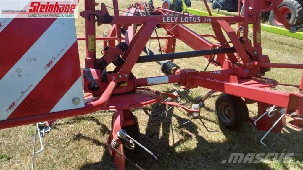 Lely Lotus 770 家畜飼料供給機