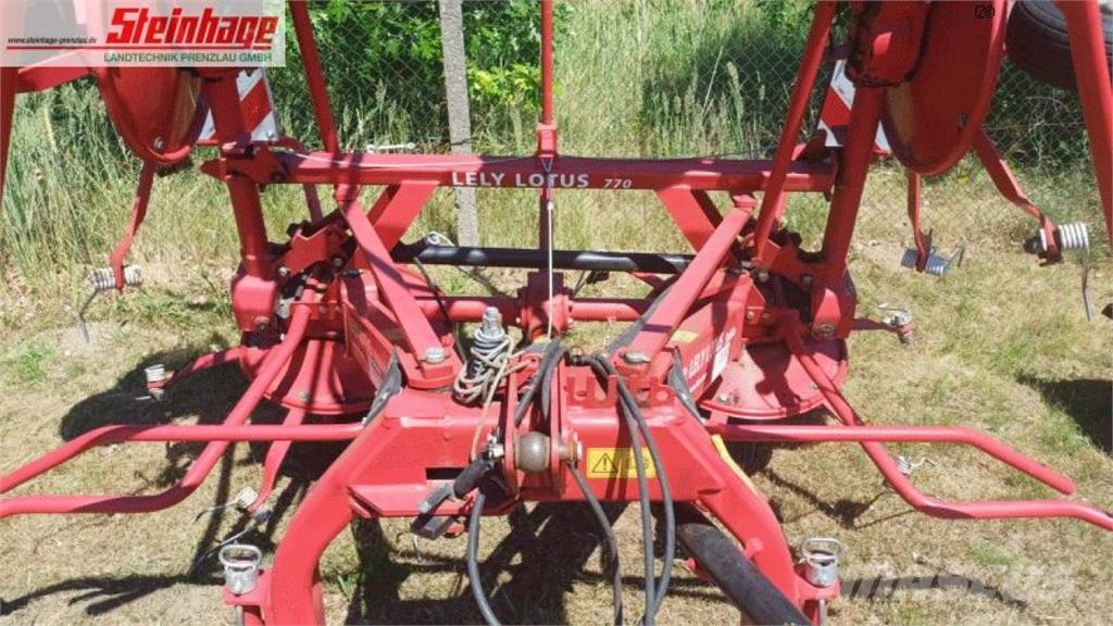 Lely Lotus 770 家畜飼料供給機