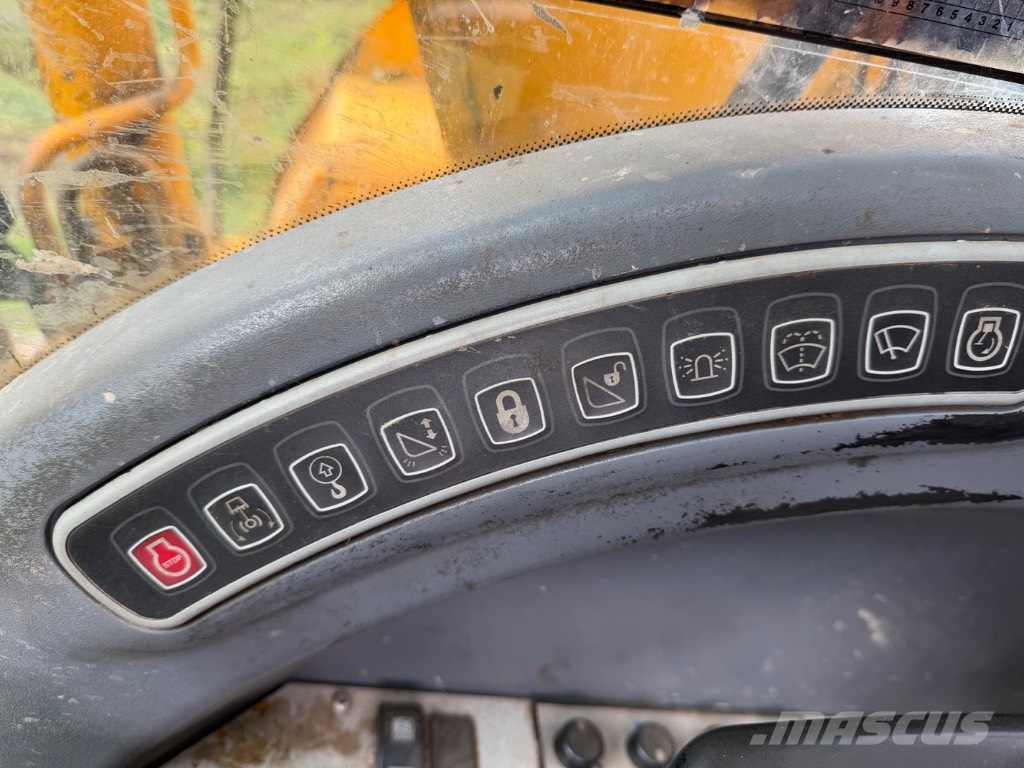 JCB JS 145 LC Rupsgraafmachines
