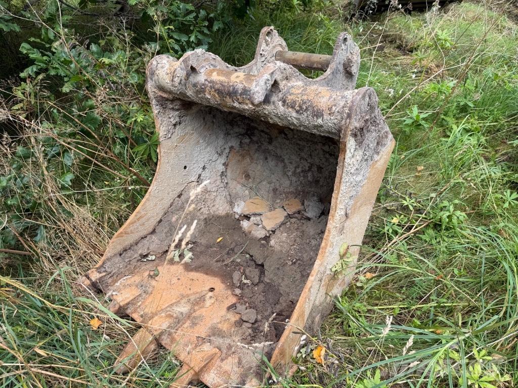 JCB JS 145 LC Rupsgraafmachines