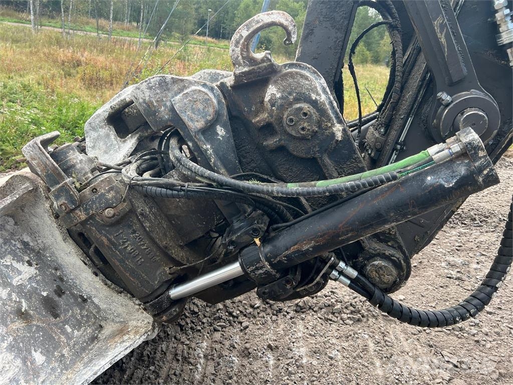 Volvo EC250EL حفارات زحافة