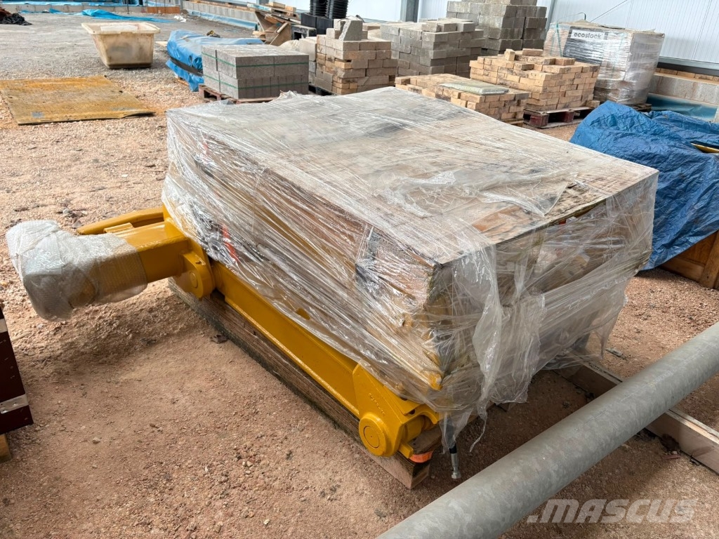 CAT D 5 Aufreisser