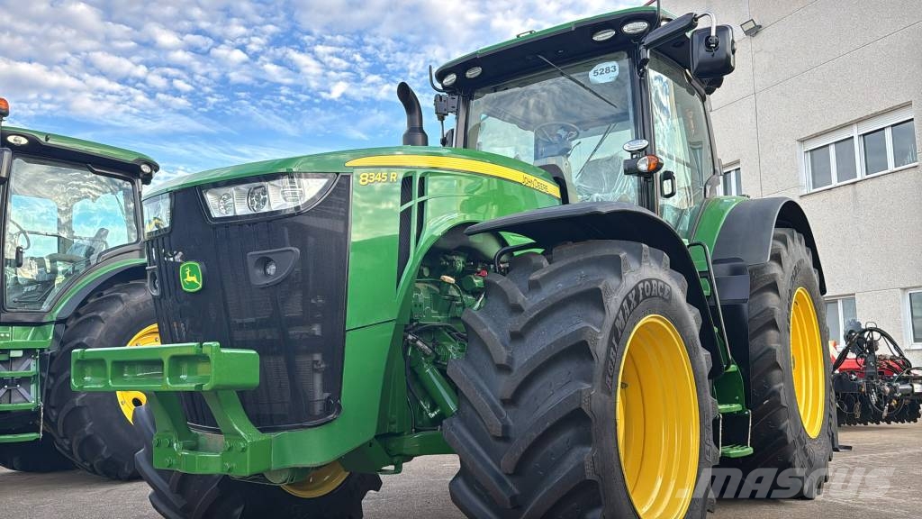 John Deere 8345R Traktori