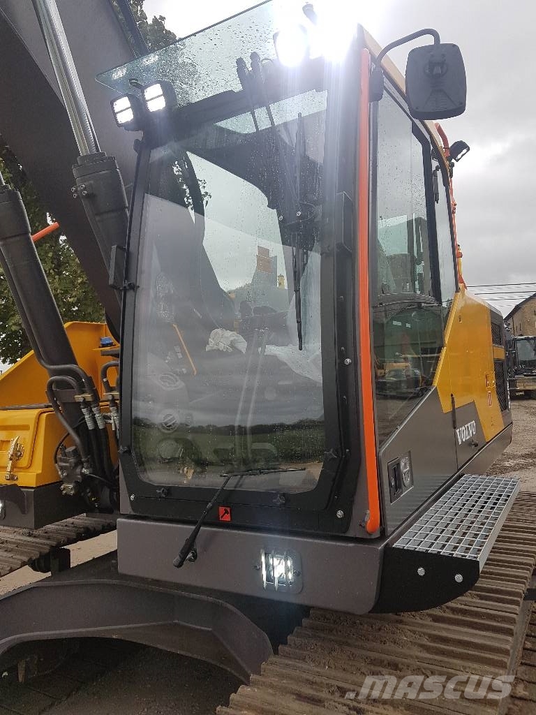 Volvo EC 220 E , Uthyres 履带挖掘机