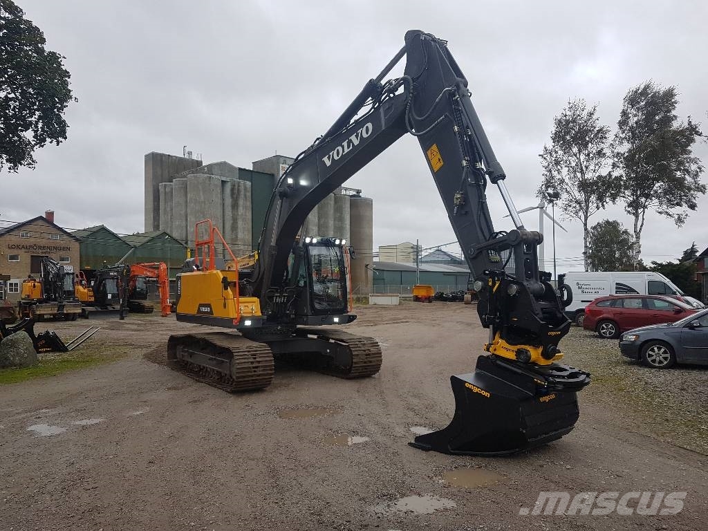 Volvo EC 220 E , Uthyres 履带挖掘机
