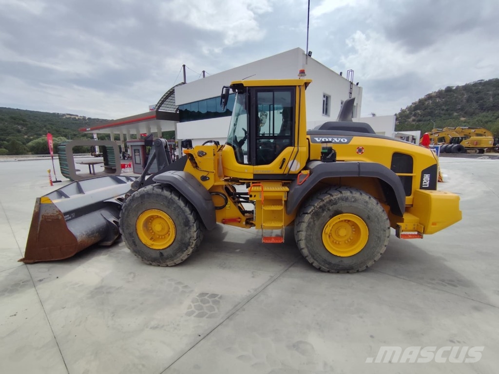 Volvo L 120 H Wielladers