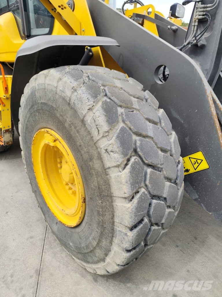 Volvo L 120 H Wielladers