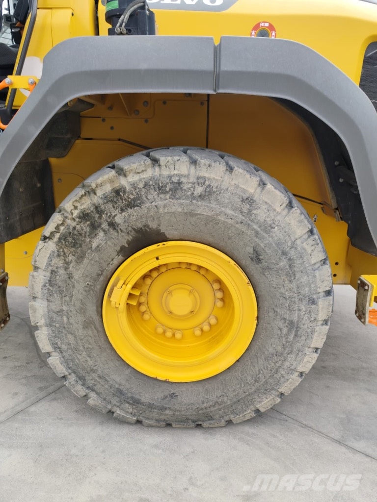 Volvo L 120 H Wielladers