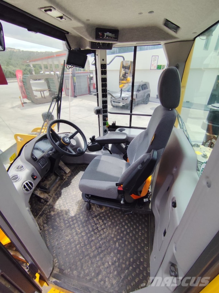 Volvo L 120 H Wielladers