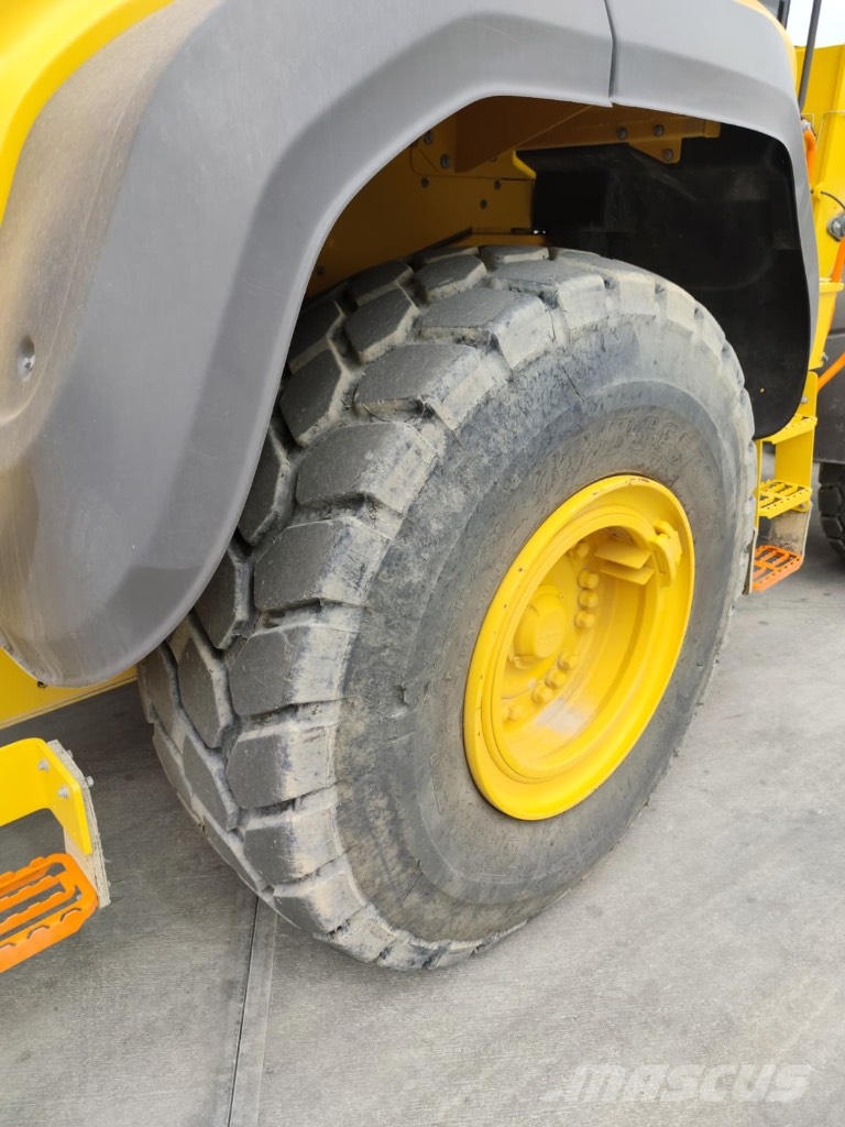Volvo L 120 H Wielladers
