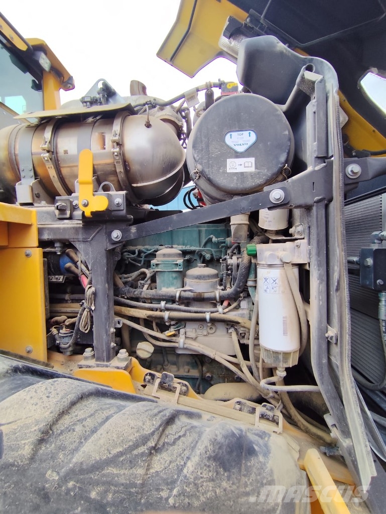 Volvo L 120 H Wielladers