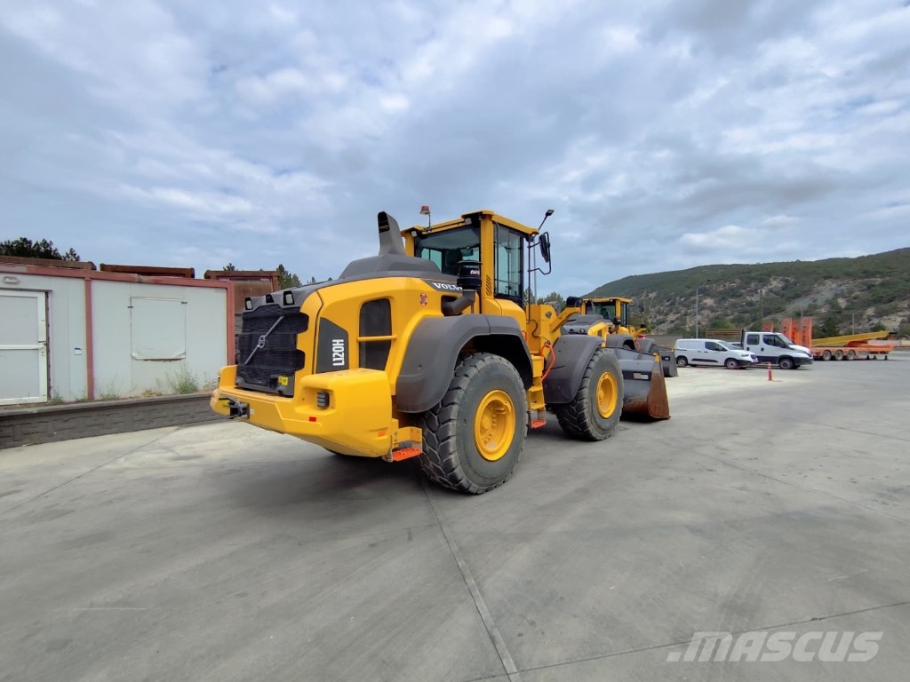 Volvo L 120 H Wielladers