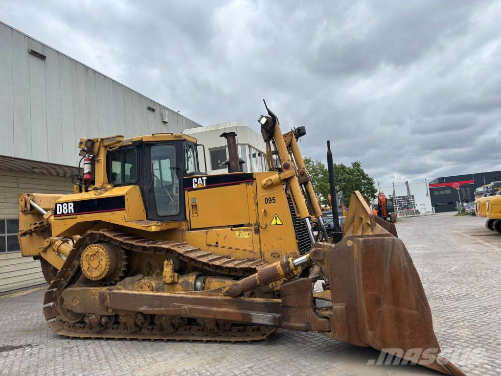 CAT D 8 R 履帶推土機