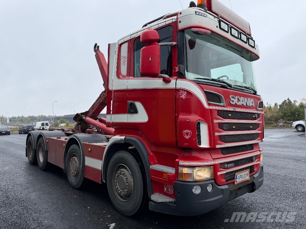 Scania R560 8x4/4 Rol kiper kamioni sa kukom za podizanje tereta