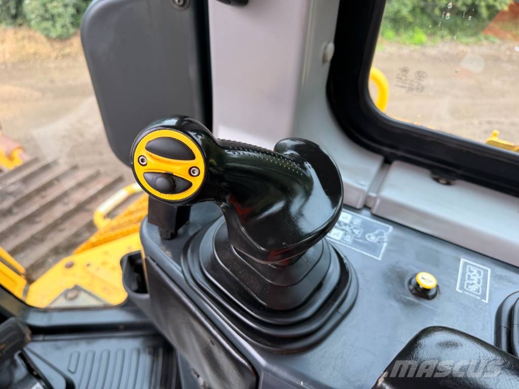 Komatsu D 65 WX-18 E0 with Sigmadozer Blade Μπουλντόζες με ερπύστριες