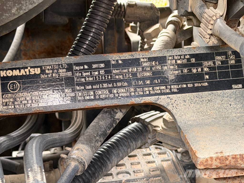 Komatsu D 65 WX-18 E0 with Sigmadozer Blade Μπουλντόζες με ερπύστριες