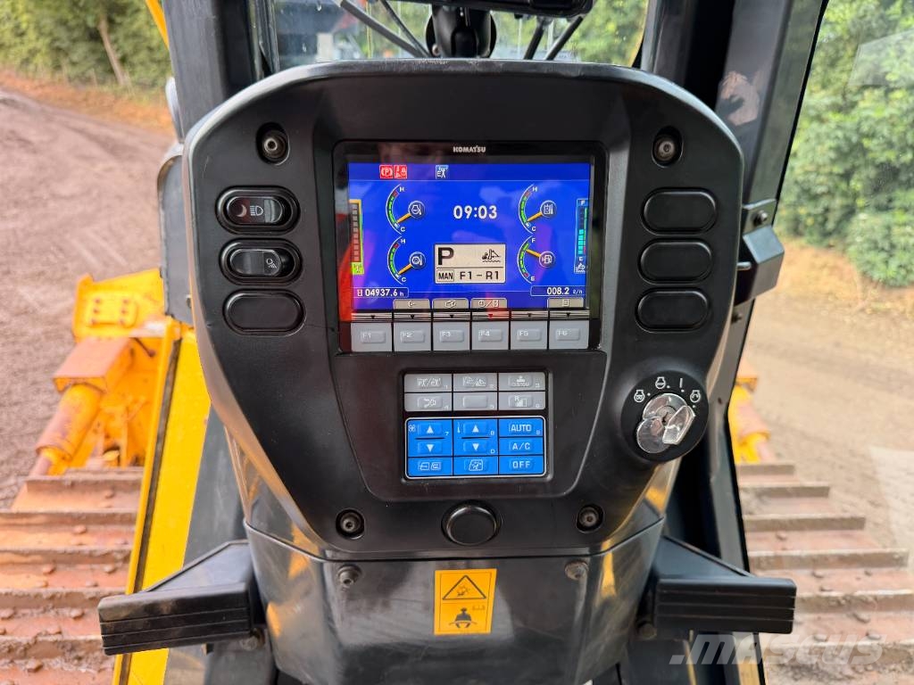 Komatsu D 65 WX-18 E0 with Sigmadozer Blade Μπουλντόζες με ερπύστριες