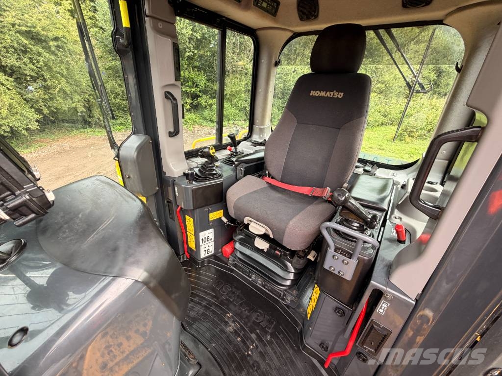 Komatsu D 65 WX-18 E0 with Sigmadozer Blade Μπουλντόζες με ερπύστριες
