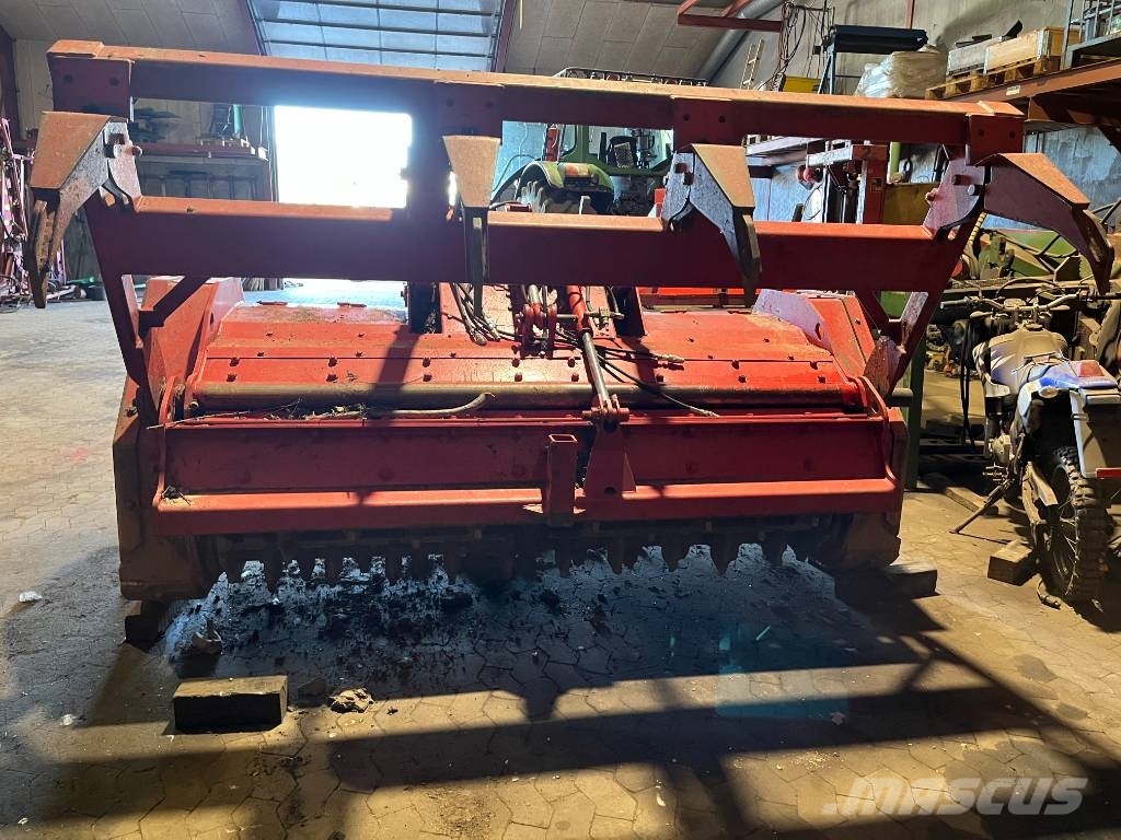 Ahwi Grenknuser UZM700-2300 Skogsfräsar