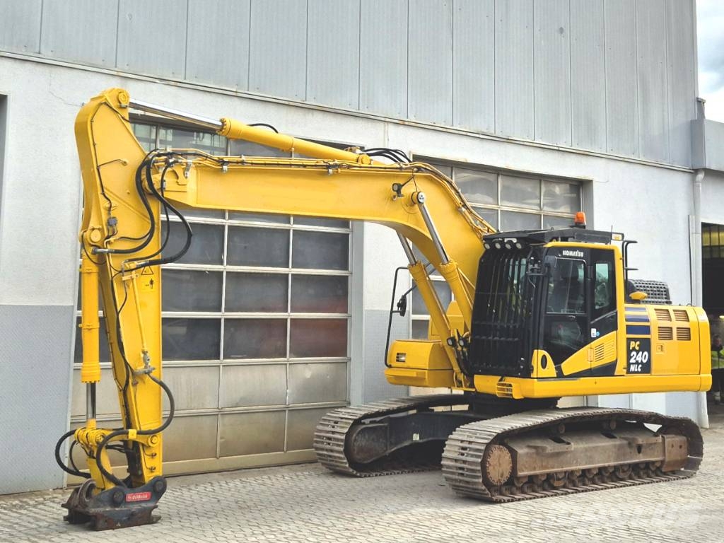 Komatsu PC 240 NLC-11 Rupsgraafmachines