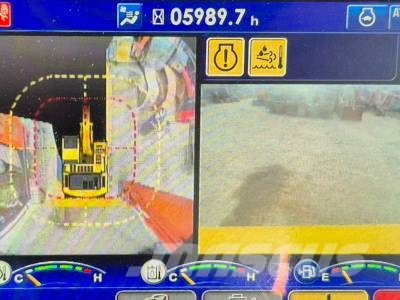 Komatsu PC 240 NLC-11 Rupsgraafmachines