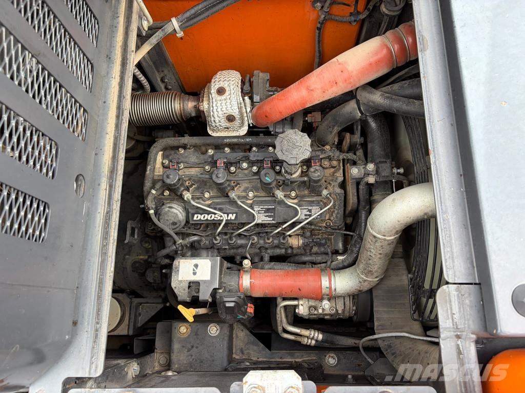 Doosan DX140LCR-7 Rupsgraafmachines