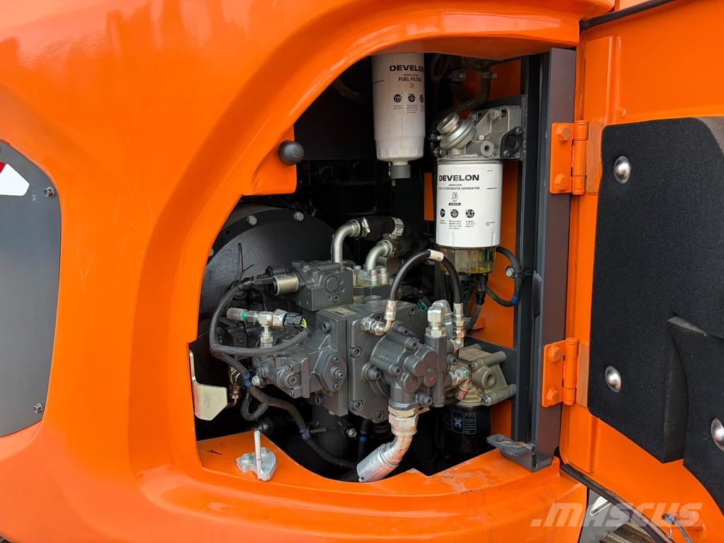 Doosan DX140LCR-7 Rupsgraafmachines