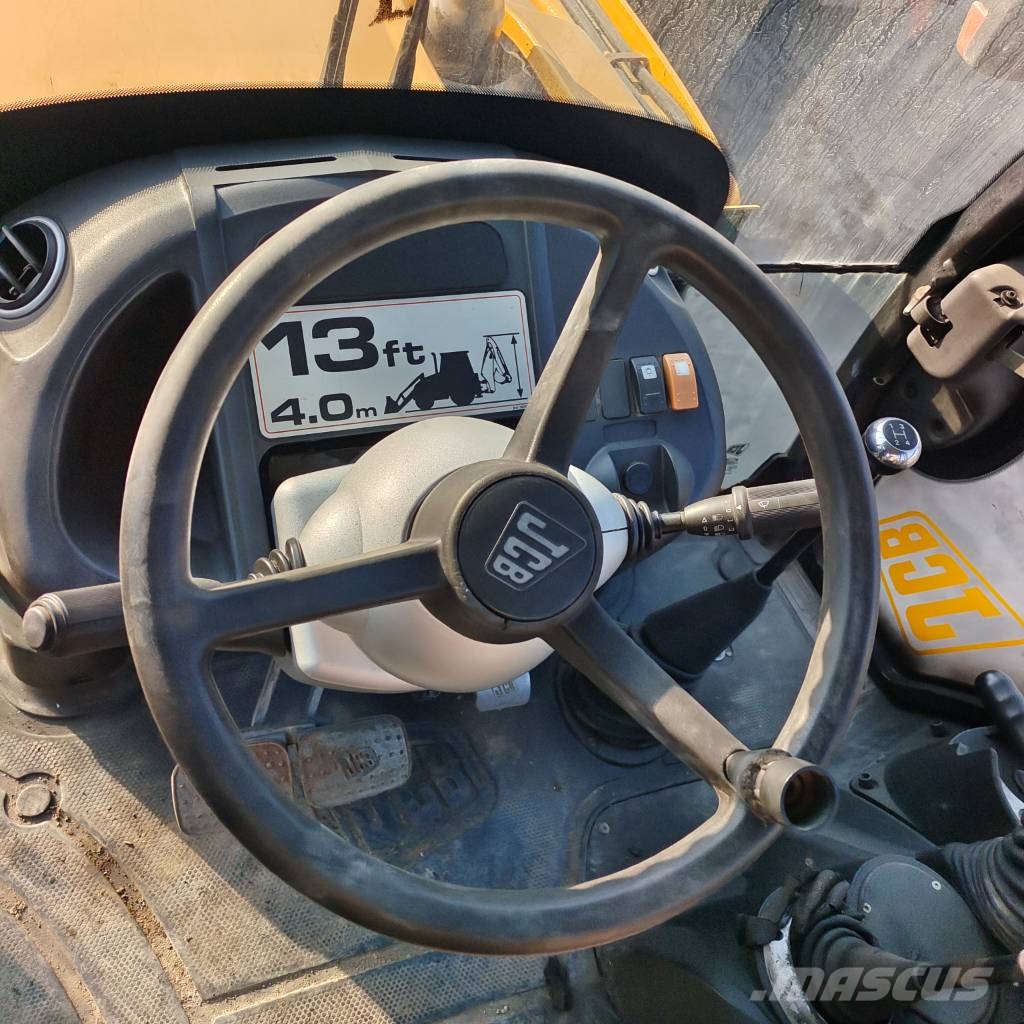 JCB 3cx with Powerful Engine in Stock Backhoe loaders