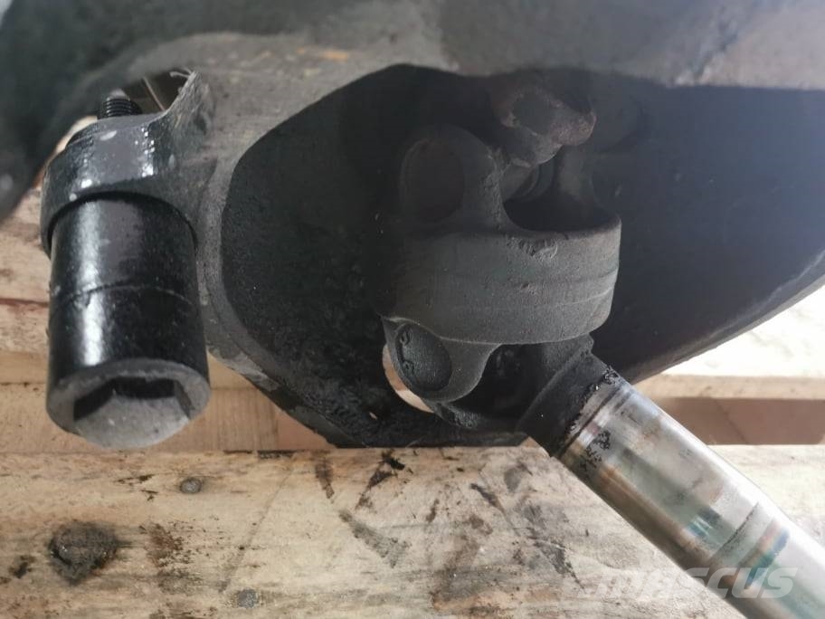 Case IH IH 5140 {Carraro} portal axle Transmissie