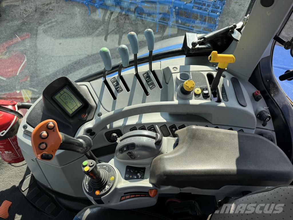 New Holland T7.245 Трактори