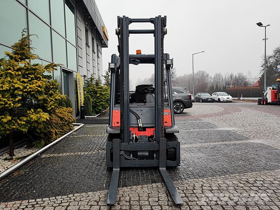 Linde H25D Diesel forklifts