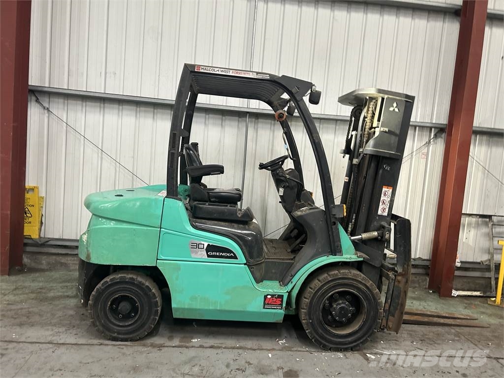 Mitsubishi FD30NT Diesel heftrucks
