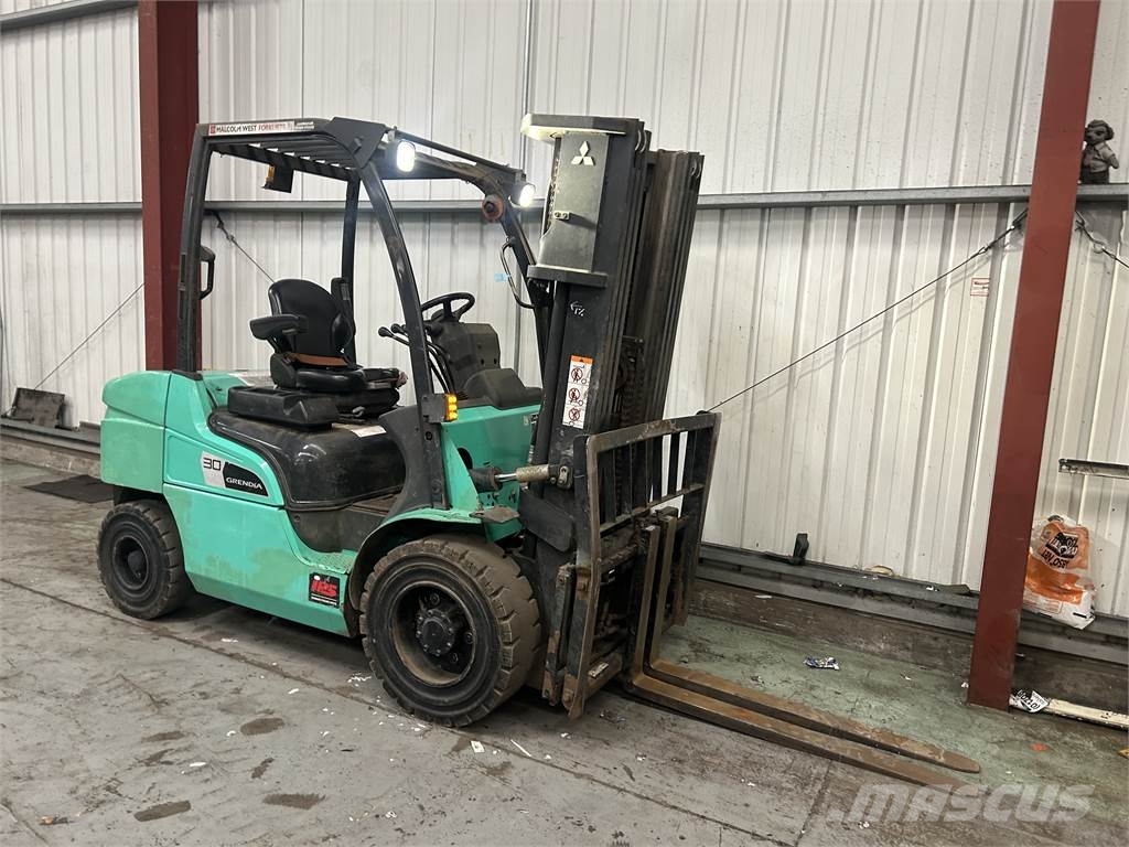 Mitsubishi FD30NT Diesel heftrucks